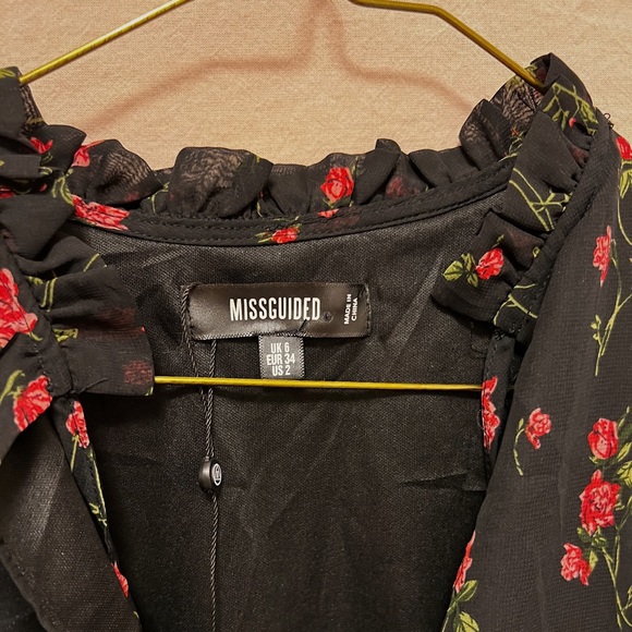 Missguided | Floral Blouse - Picture 2 of 6
